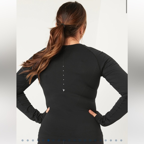 Old Navy Seamless Long Sleeve - Picture 2 of 7
